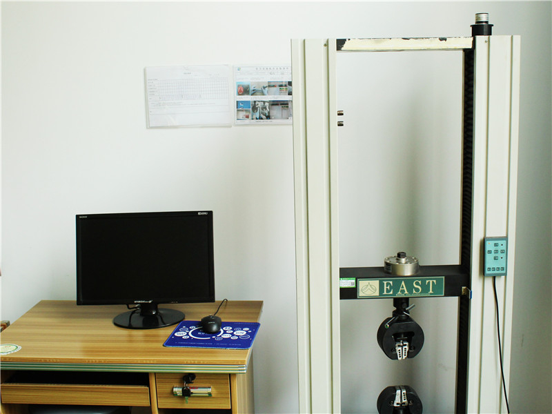 High precision tensile tester